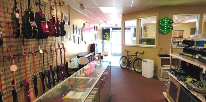 What to Look For When Shopping At A Pawn Shop 